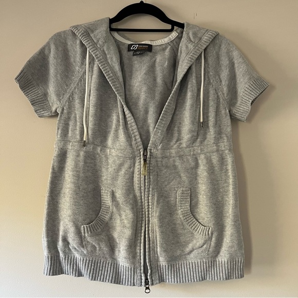 Eddie Bauer Sweaters - Eddie Bauer Sport Short Sleeve Hooded Cotton Sweater